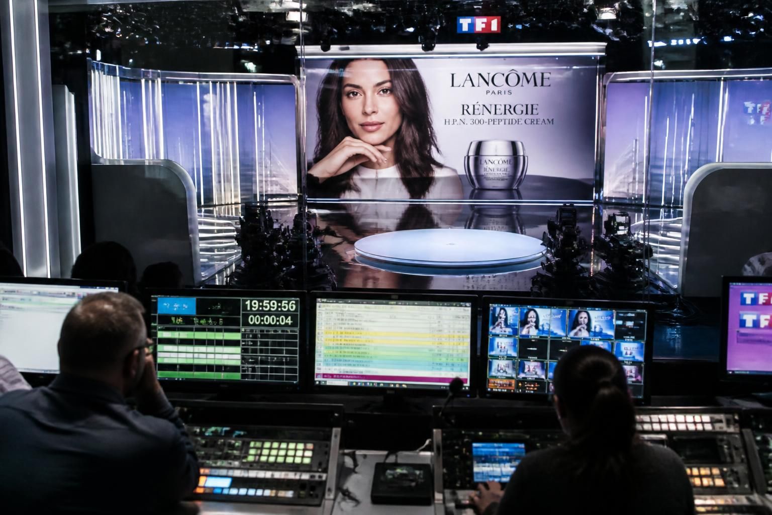 découvrez les tarifs réels pour une publicité sur tf1, adaptés selon les différents écrans et créneaux horaires, pour optimiser votre investissement média.